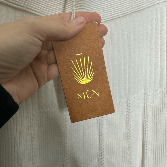 MUN ENGINEER RIB SKIRT IVORY Midi pull on pleated classic modest womens XS NWT - Picture 4 of 6